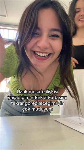 Uzak Mesafe İlişkisi: Mutlu Bir Buluşma Anı