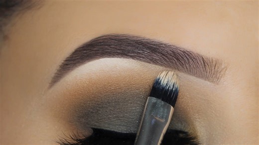 How to Shape and Fill Your Eyebrows: A Step-by-Step Guide