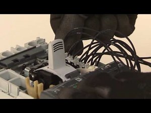 AUX C - Auxiliary contacts cabled (2Q 2SY 1S51) - XT2 shown