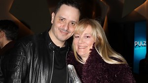 Εύα Καρύδη: Αυτή είναι η διεθνούς φήμης γλύπτρια που έκλεψε την καρδιά του Αλέξανδρου Τσουβέλα - STORIES - Youweekly.gr