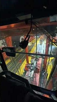 working the ship in a 3 High Straddle Carrier #fypシ #themachineoperator #fyp