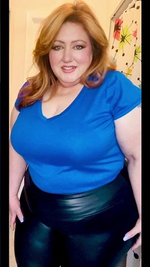 Quick Look: Blue Tshirt & Faux Leather Pants (from recent Live) #plussizetryon #fauxleather #curvy