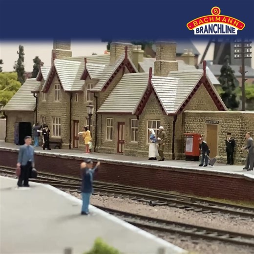 As our Class 69s are landing with retailers right now, here is a little updated video on them. Stocks are already running low here at Bachmann Towers. If you haven't already pre-ordered, don't miss out! Find a retailer: https://t.ly/retailers | Bachmann Europe