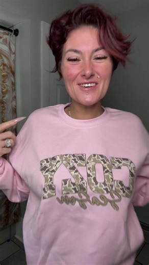 Stylish Sweatshirt for Fashion Enthusiasts