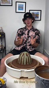 How to make a marbled vase ❤️ ••• Follow @sunriseceramics.co for more! | The Ceramic School