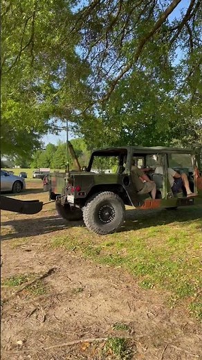 Humvee Towing a Cannon in Camden, SC 🤔