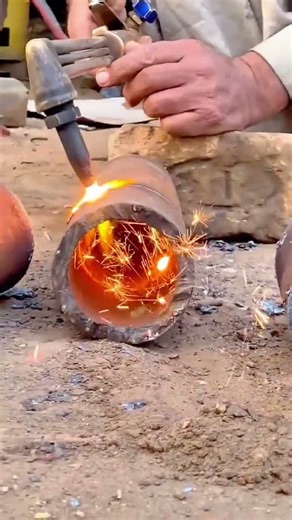 Precision Pipe Cutting Demonstration Using High Heat Welding Equipment