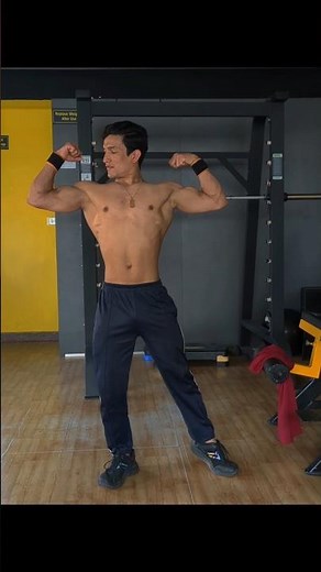 How to pose gym.//Bodybuilding Walk in Pose //Classic Bodybuilding #fitness #bodybuilding #gym
