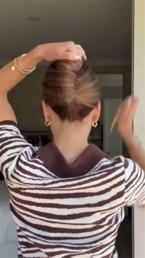 Elegant French Pin Hairstyle | Easy Chic Bun Tutorial for Everyday & Party Look#ElegantStyle