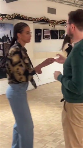 ✨ New Salsa Beginners Course in Amsterdam! ✨ Ready to start your salsa journey? 💃🕺 Join our