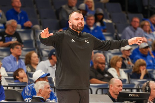 USF coach Bryan Hodgson shuts down rumors on taking up Syracuse job: “There is no distraction"