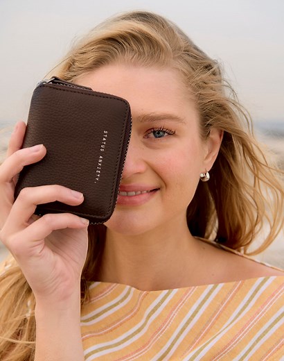 Women's Leather Wallets | Status Anxiety®