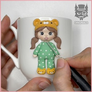 Adorable Doll sculpted on a Mug ! 🥹🧸 | Simple