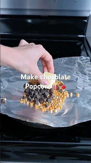 Popcorn time🍿🍫🥹 #lifehack #momhack #popcorn #shorts