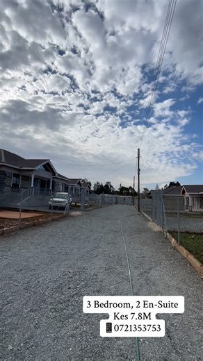 Ndeto Homes on Instagram: "www.ndetohomes.com Hello, 🏡 Affordable 3 -Bedroom Bungalows Available for sale Phase 1 ✅ Already Sold Out Phase 2 Under construction — bookings ongoing! 💰 Price: Ksh 7.8M ⏳ Delivery: Within 3 months 📍 Located in a serene gated community Key Features: ✔️ Sitting on a 40x80 plot – Own compound & garden 🌿 ✔️ 2 bedrooms ensuite + spacious living & dining area 🛋️ ✔️ Semi-closed kitchen with pantry 🍳 ✔️ Washing machine & solar water heating provisions ☀️ ✔️ Tarmac acce