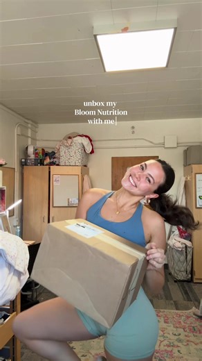 Unboxing Bloom Nutrition: Crisp Apple Energy & Clear Protein