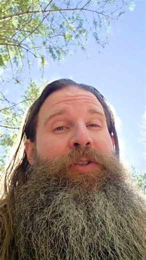 Dry beard hair leads to split ends, breakage, and a rough, unhealthy look.