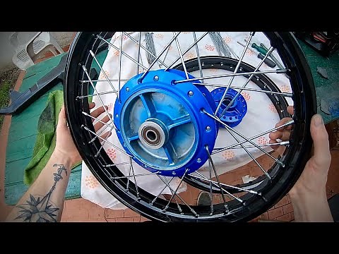 How to assemble and center a motorcycle wheel! Straight to the point! Step by step! Well explaine...
