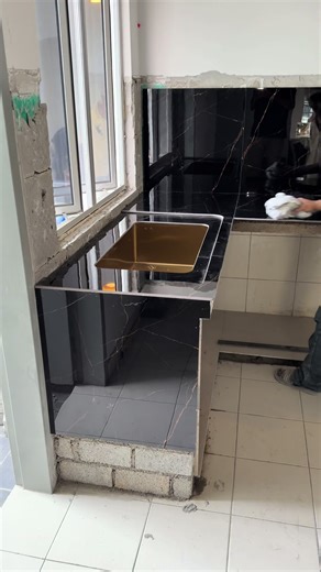 Tabletop with Backflash: Crafting in Melaka