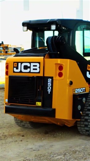 JCB 250T Skid Steer | Built for Operators, Not Obstacles