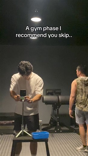 Giving your muslces ample recovery time will help you push harder with each set. Plus if you “think” 3mins is long, you should evaluate yourself if you really push yourself with each set. | SMARTFit