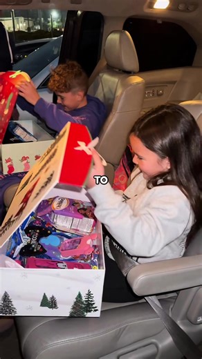 The perfect gift for an Disney fans 💝 #disney #parents #disneyworld #gifts