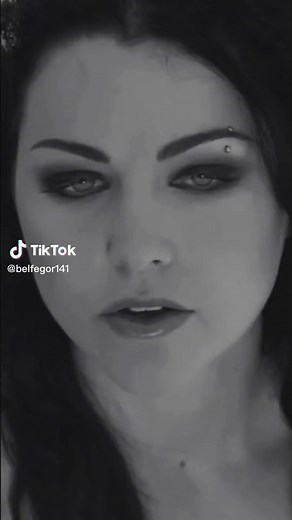 Evanescence My Immortal: Emotional Music Video from 2003