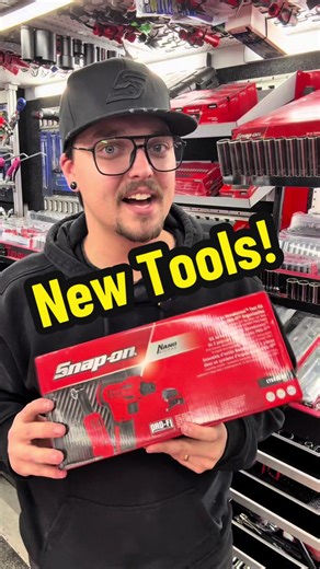 Discover New Snap-On Tools: Bluetooth Earmuffs & More