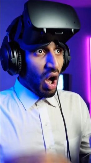 I wasn’t ready to see this in VR 😱 #fnaf #horrorgame #gamestream #scarygaming #shorts