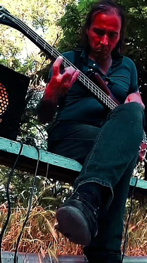 Learn to Play Liliac's "Not Afraid" Bass