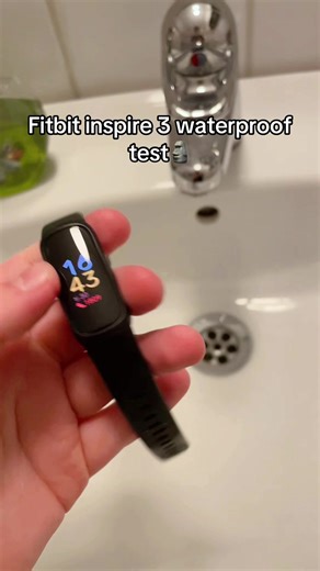 Fitbit inspire 3 waterproof test #waterprooftest #fitbit #inspire3 #viral #fypppppppppppppp