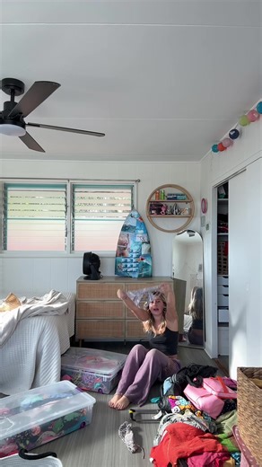 soaking in the last few before we start school again #college #grwm #diml