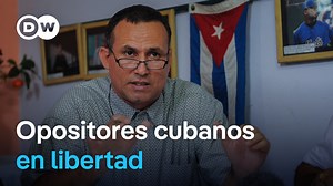 Cuba pone en libertad a decenas de opositores tras acuerdo con EE. UU. En total, La Habana debe liberar a 553 presos, luego de que Washington sacara a la isla de la lista de países que promocionan el terrorismo. Cientos de activistas todavía esperan su excarcelación. El líder opositor José Daniel Ferrer fue uno de los que ya está en la calle. Se encontraba en prisión desde el 11 de julio de 2021, cuando fue arrestado por sumarse a las protestas antigubernamentales de aquella jornada. | DW Españo