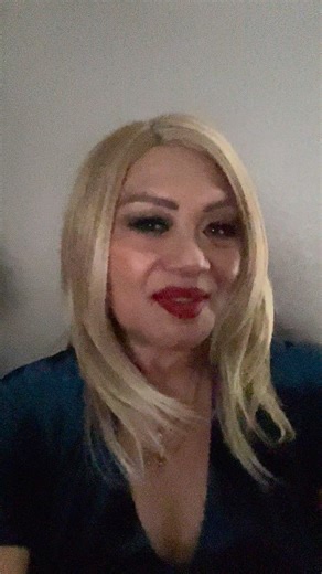 Helen Harding on Instagram: "#posts this my favorite story of over and I like this video @highlight views _celebration valentines 🌹💍"