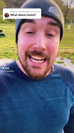 Effective Vinegar Spray to Keep Rodents Away