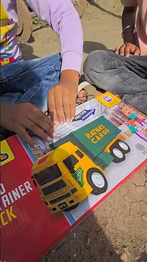Unboxing Truck | @NYtoy