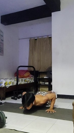 Calisthenics Workout: Levitating Power and Planche Trick