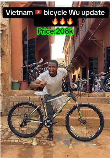 Explore the 26.5-inch Land Rover Mountain Bicycle