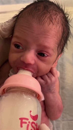 Feeding Baby Time 👶🍼 | Gentle & Caring Moments #BabyFeeding #newborncaretips
