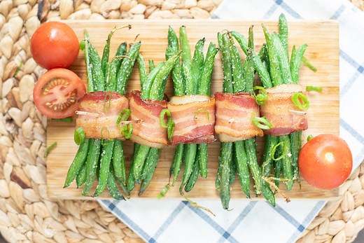 Bacon Wrapped Green Beans With Maple Glaze - BubbaPie