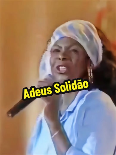 Adeus Solidão: A Música que Encanta a Todos