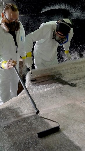 Jester Monster Truck side body panel from mold to finished part 🎪 Chase and Tommy get serious in the chop shop 😮‍💨 @jestermonstertruck Video/edit @adamgilley Jester Monster Jam Footage @tomfoolerymotorsports • • • #starrcreations #fiberglass #fabrication #design #custom #customautobodies #monstertrucks #monsterjam #cars #trucks #automotive #motorsports #jester #jestermonstertruck | Starr Creations