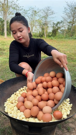 10K views · 174 reactions | Cooking deep fried egg and garlic recipe and eat | Food Blog | Facebook