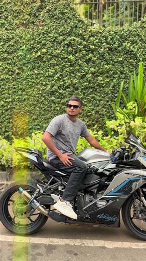 The Metallic Phantom Angel: A Kawasaki Ninja Experience