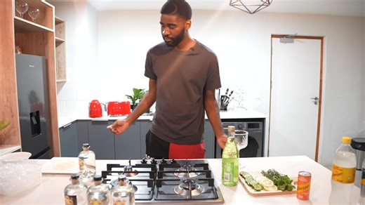 Joseph from Private Club Showing us how to make a Cocktail | Mr Lee