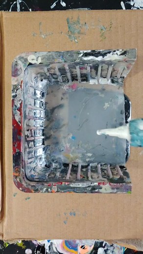 Paint Pouring Tutorial with Dustpan and Brush