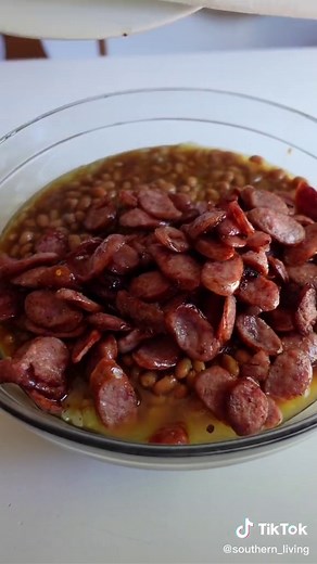 Delicious Southern-Style Baked Beans Recipe