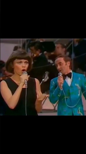 Mireille Mathieu et Charles Aznavour Celui que j'aime #retro