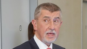 Andrej Babiš jde po dovolené do sebe: Expremiér rozrazil dveře posilovny