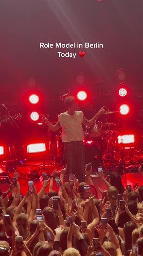 Role Model Live Performance in Berlin | Never Let You Go
